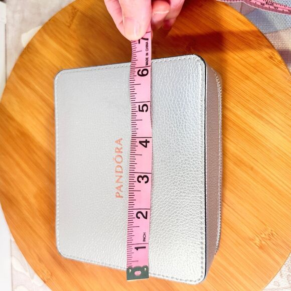 Pandora Jewelry Box - Picture 6 of 9